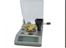 BALANCE ELECTRONIQUE LYMAN ACCU TOUCH 2000