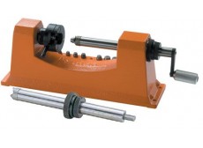 CASE TRIMMER LYMAN PACK UNIVERSAL REF - 7862003